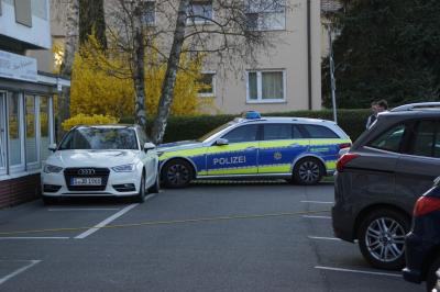Stuttgart-Vaihingen: Kunststoff auf Ofen faengt an zu Qulamen.